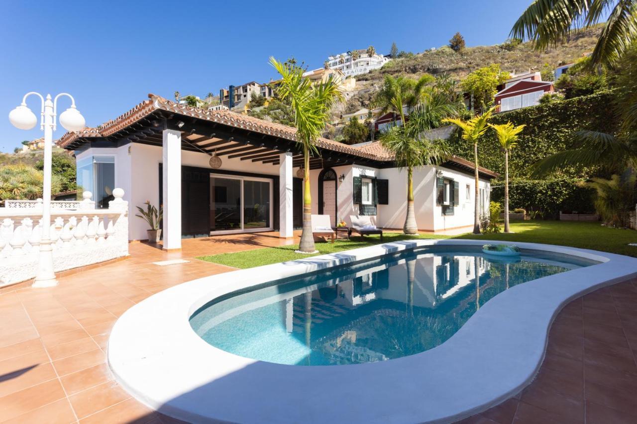 Home2Book Design Asian Sabina, Heated Pool & View Sauzal Exterior photo